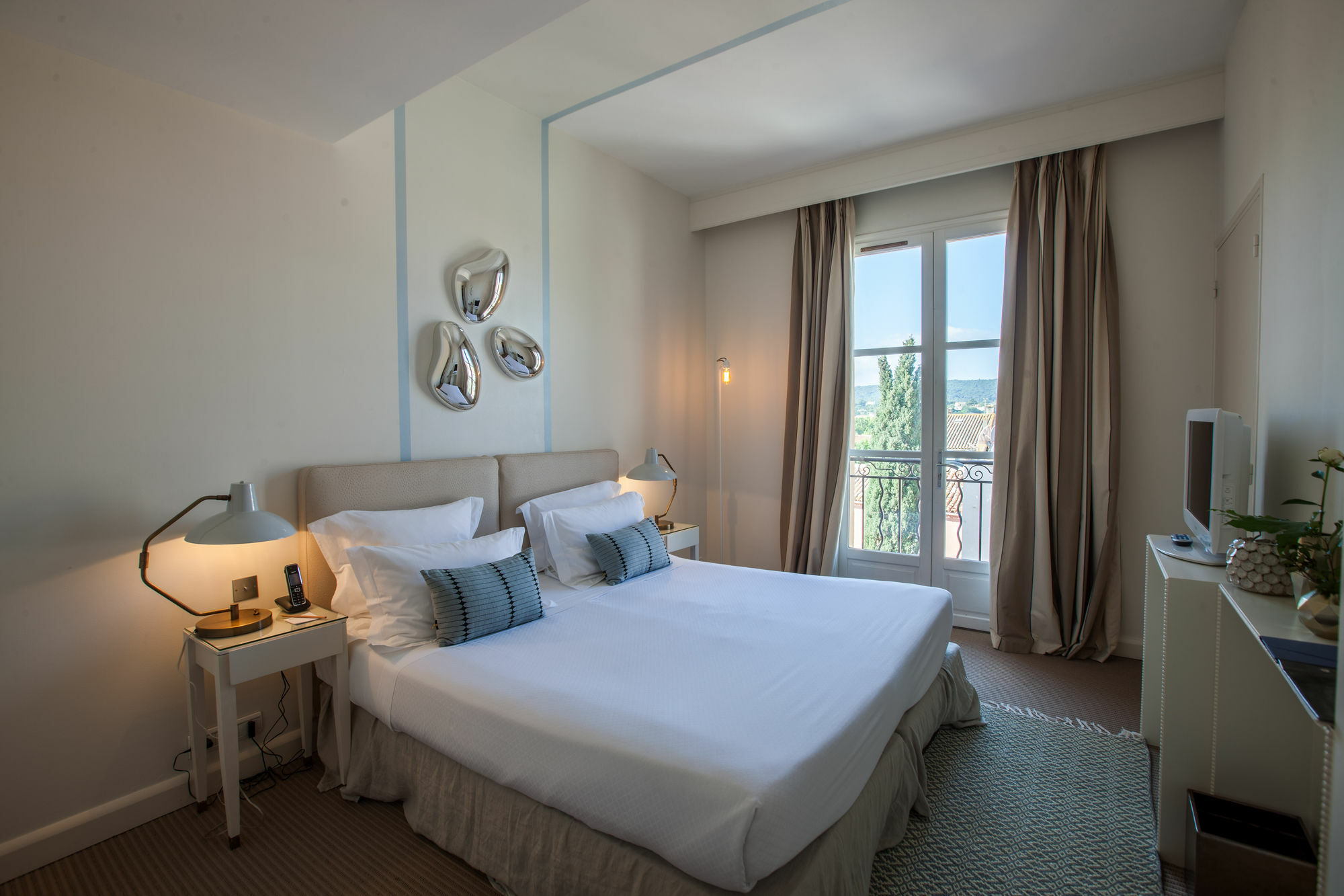 Hotel Le Y Сен-Тропе Экстерьер фото