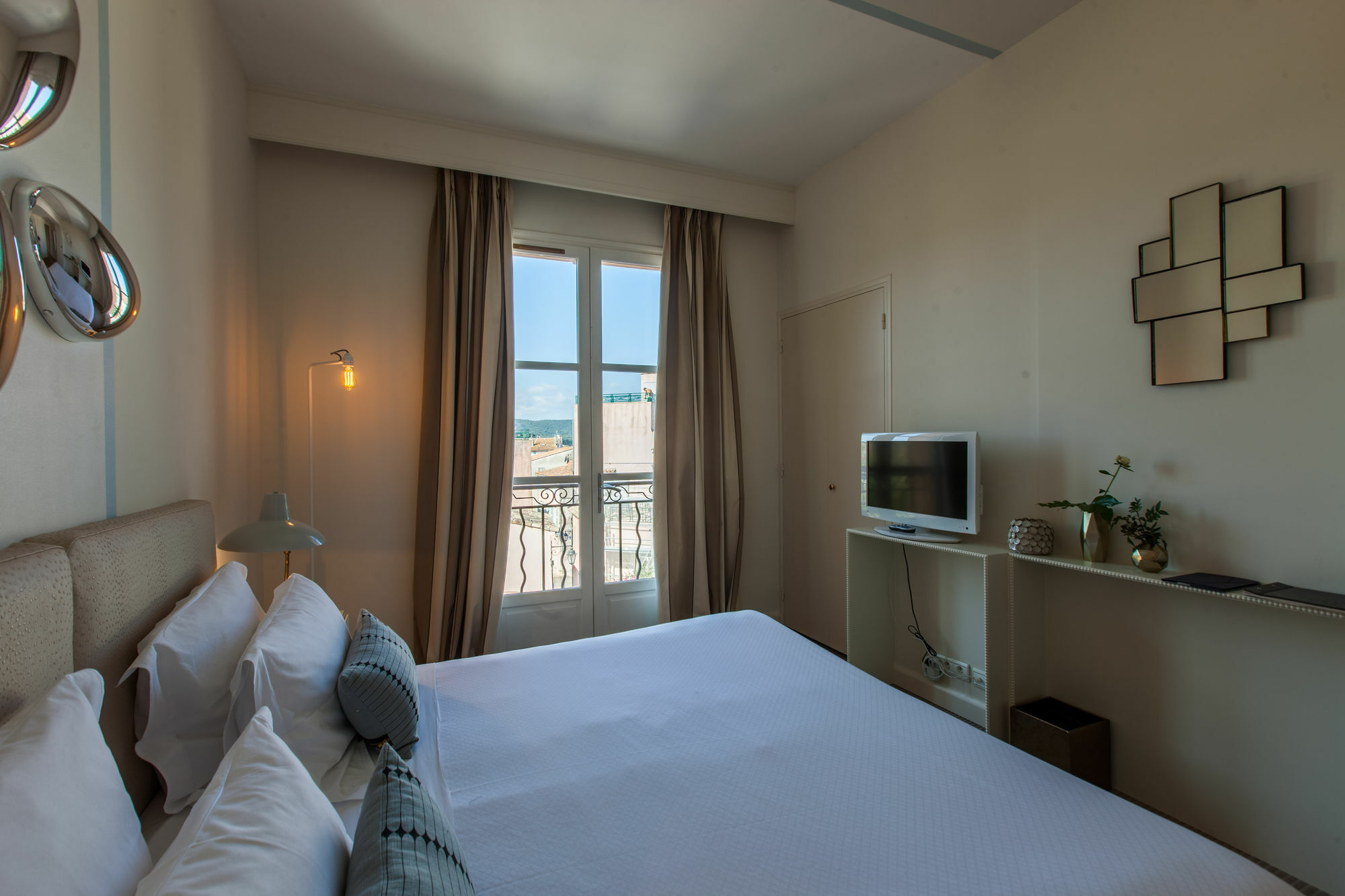 Hotel Le Y Сен-Тропе Экстерьер фото
